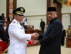 Gubernur Olly Dondokambey Resmi Lantik Abdullah Mokoginta Jadi Penjabat Walikota Kotamobagu